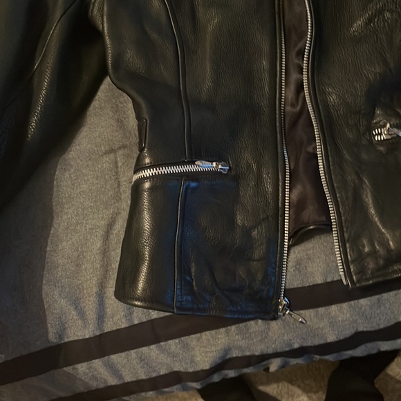 Wilson’s Leather Jacket - Picture 5 of 6